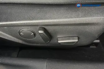 Ford Focus St-Line X Manual Petrol Hatchback - Stock Number (1662922) - 23rd supplementary image
