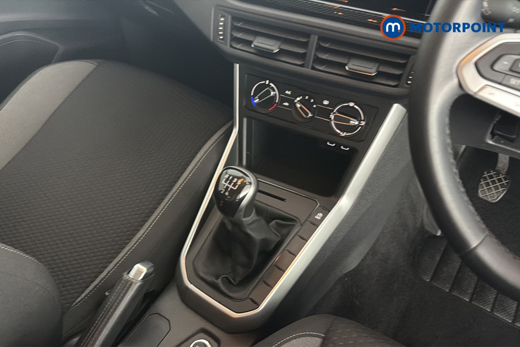 Volkswagen Polo Life Manual Petrol Hatchback - Stock Number (1663024) - 15th supplementary image