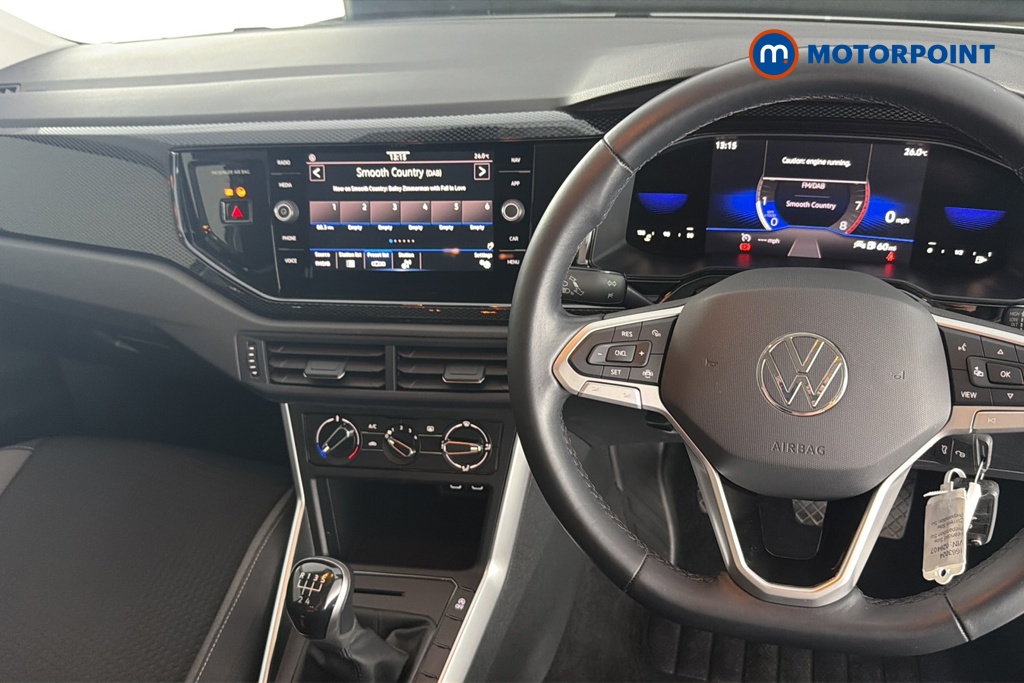 Volkswagen Polo Life Manual Petrol Hatchback - Stock Number (1663024) - 1st supplementary image