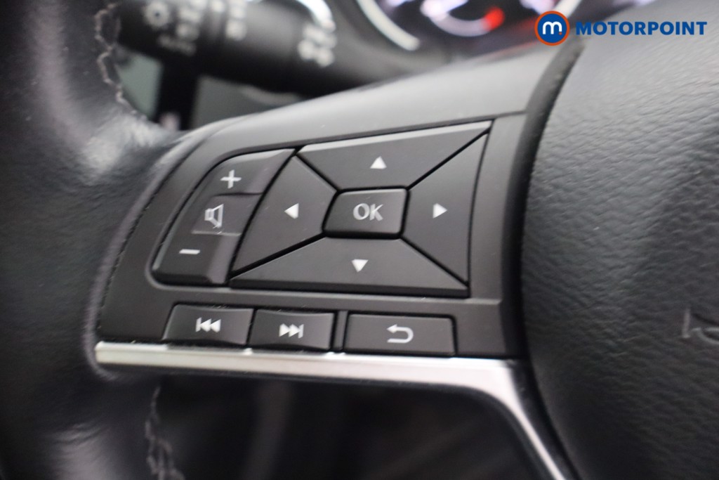 Nissan Qashqai N-Connecta Manual Petrol SUV - Stock Number (1663182) - 5th supplementary image