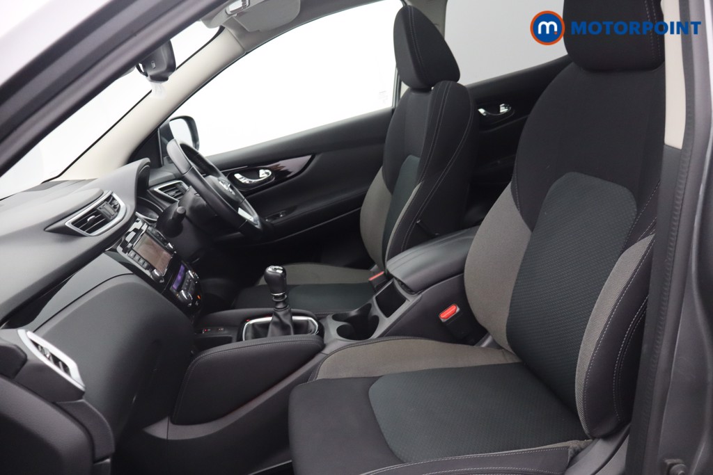 Nissan Qashqai N-Connecta Manual Petrol SUV - Stock Number (1663182) - 9th supplementary image