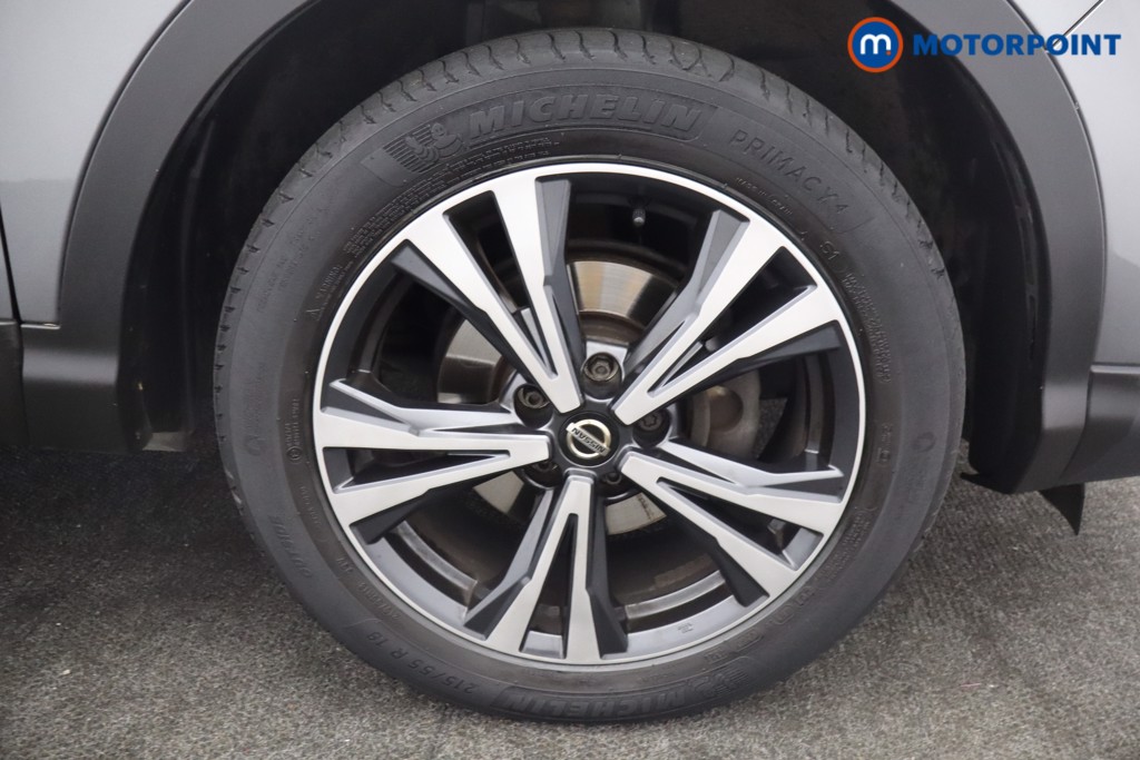 Nissan Qashqai N-Connecta Manual Petrol SUV - Stock Number (1663182) - 14th supplementary image