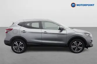 Nissan Qashqai N-Connecta Manual Petrol SUV - Stock Number (1663182) - Drivers side