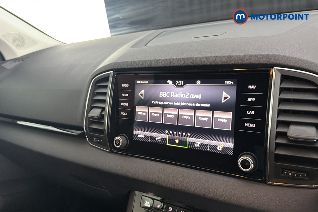 Skoda Karoq Se L Automatic Petrol SUV - Stock Number (1663243) - 8th supplementary image