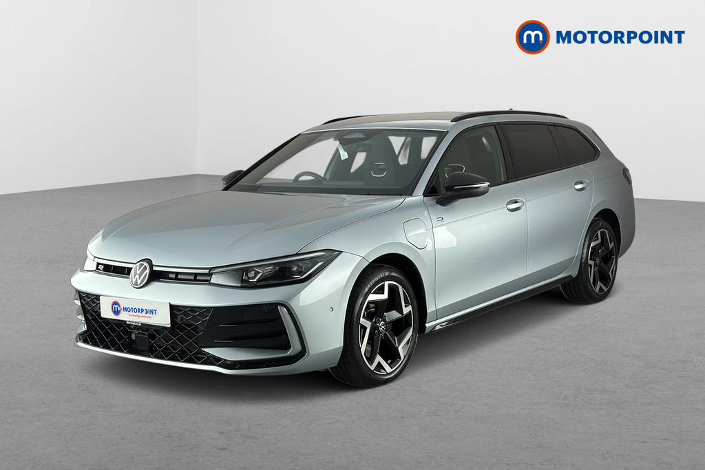 Volkswagen Passat R-Line Automatic Petrol Plug-In Hybrid Estate - Stock Number (1663375) - Passenger side front corner