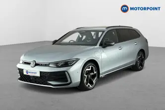 Volkswagen Passat R-Line Automatic Petrol Plug-In Hybrid Estate - Stock Number (1663375) - Passenger side front corner