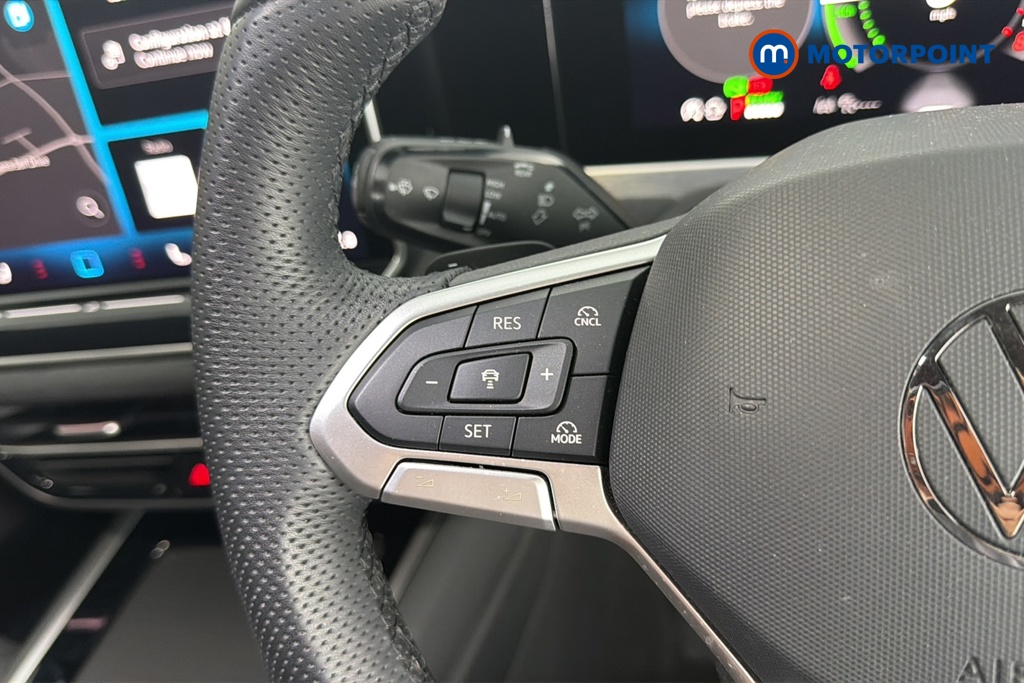 Volkswagen Passat R-Line Automatic Petrol Plug-In Hybrid Estate - Stock Number (1663375) - 4th supplementary image