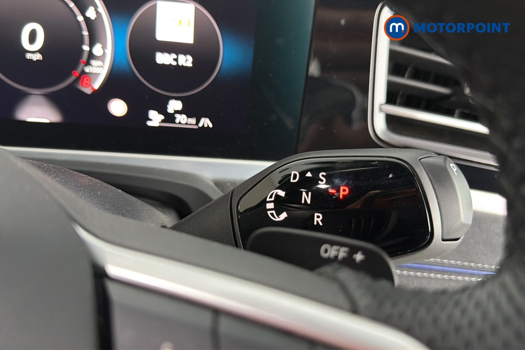 Volkswagen Passat R-Line Automatic Petrol Plug-In Hybrid Estate - Stock Number (1663375) - 6th supplementary image