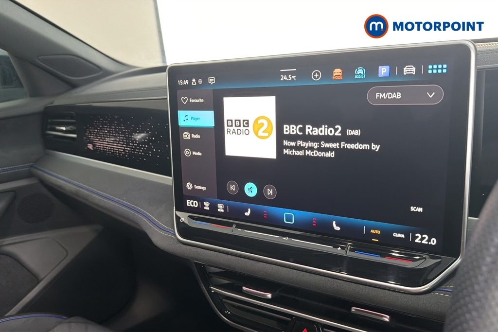 Volkswagen Passat R-Line Automatic Petrol Plug-In Hybrid Estate - Stock Number (1663375) - 8th supplementary image