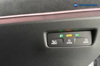 Volkswagen Passat R-Line Automatic Petrol Plug-In Hybrid Estate - Stock Number (1663375) - 11th supplementary image