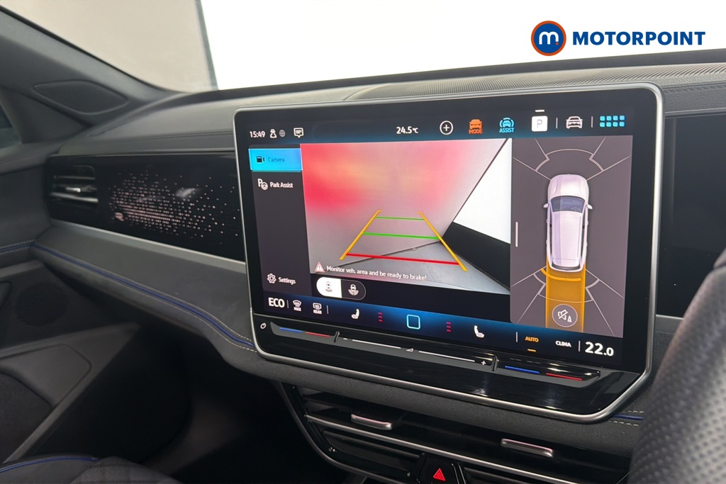 Volkswagen Passat R-Line Automatic Petrol Plug-In Hybrid Estate - Stock Number (1663375) - 13th supplementary image