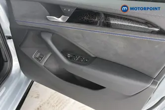 Volkswagen Passat R-Line Automatic Petrol Plug-In Hybrid Estate - Stock Number (1663375) - 18th supplementary image