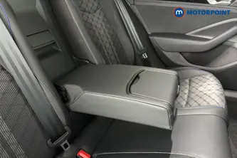 Volkswagen Passat R-Line Automatic Petrol Plug-In Hybrid Estate - Stock Number (1663375) - 26th supplementary image