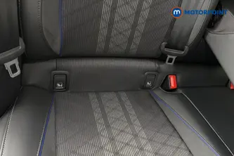 Volkswagen Passat R-Line Automatic Petrol Plug-In Hybrid Estate - Stock Number (1663375) - 27th supplementary image