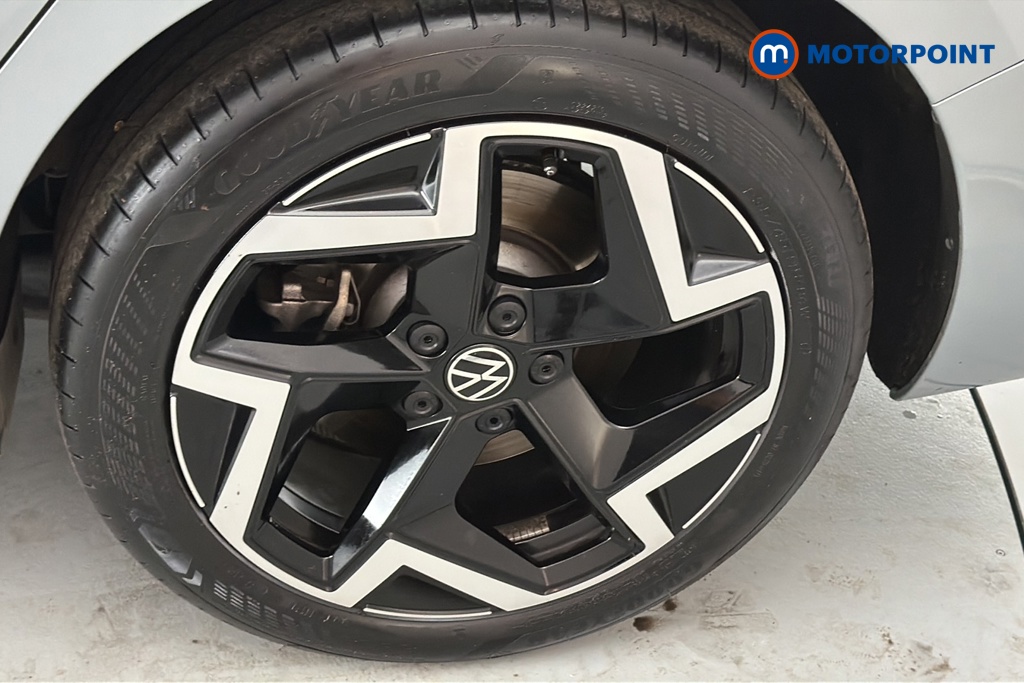 Volkswagen Passat R-Line Automatic Petrol Plug-In Hybrid Estate - Stock Number (1663375) - 45th supplementary image