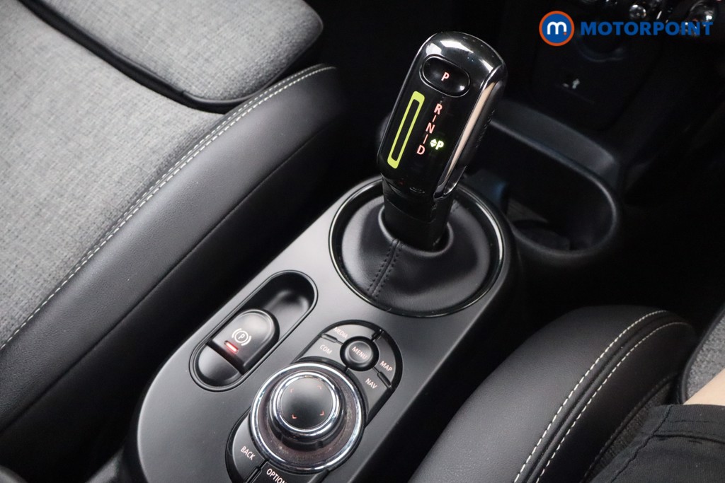 Mini Hatchback Cooper S Level 2 Automatic Electric Hatchback - Stock Number (1663395) - 3rd supplementary image