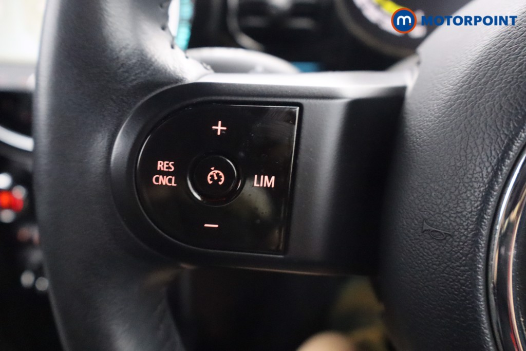 Mini Hatchback Cooper S Level 2 Automatic Electric Hatchback - Stock Number (1663395) - 5th supplementary image