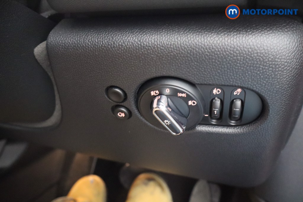 Mini Hatchback Cooper S Level 2 Automatic Electric Hatchback - Stock Number (1663395) - 7th supplementary image