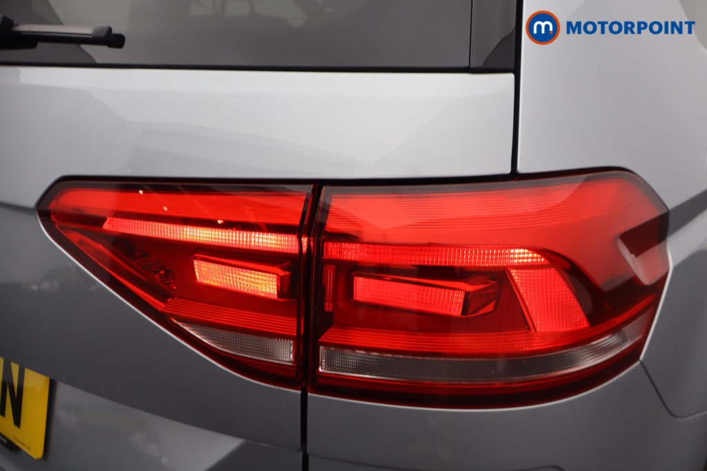 Volkswagen Touran SEL Automatic Petrol People Carrier - Stock Number (1663440) - 13th supplementary image
