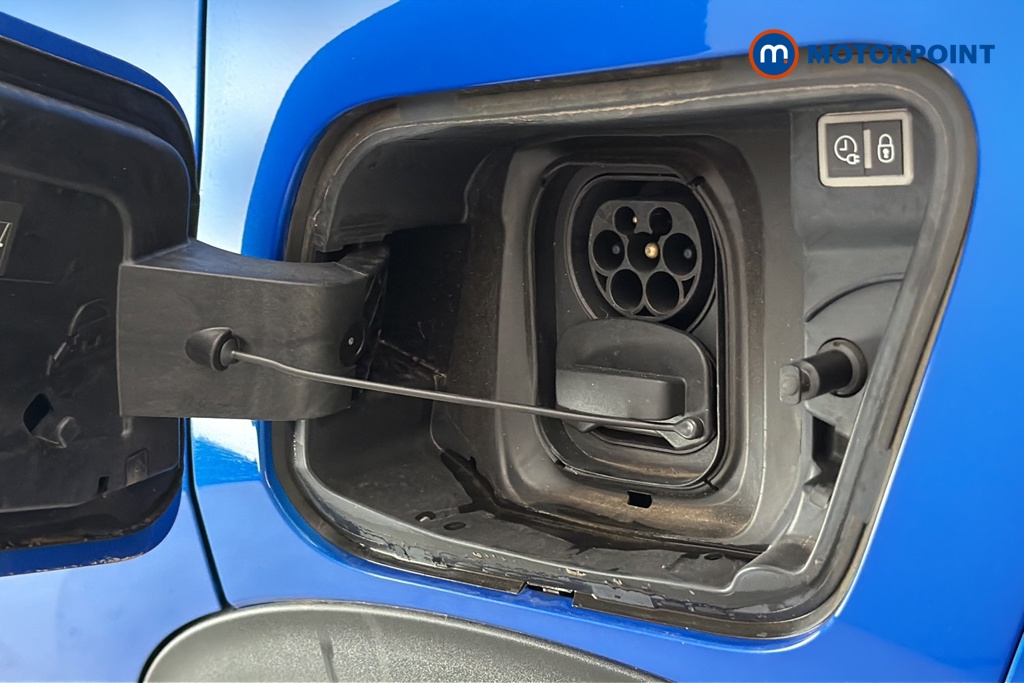 Peugeot 2008 Active Premium-Plus Automatic Electric SUV - Stock Number (1663441) - 41st supplementary image