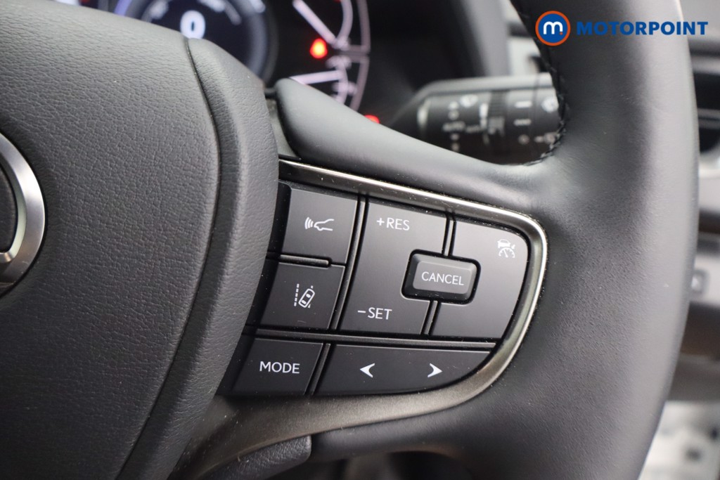 Lexus UX 250H 2.0 5Dr Cvt 17In Alloys-Premium Pack-Nav Automatic Petrol-Electric Hybrid SUV - Stock Number (1663729) - 7th supplementary image