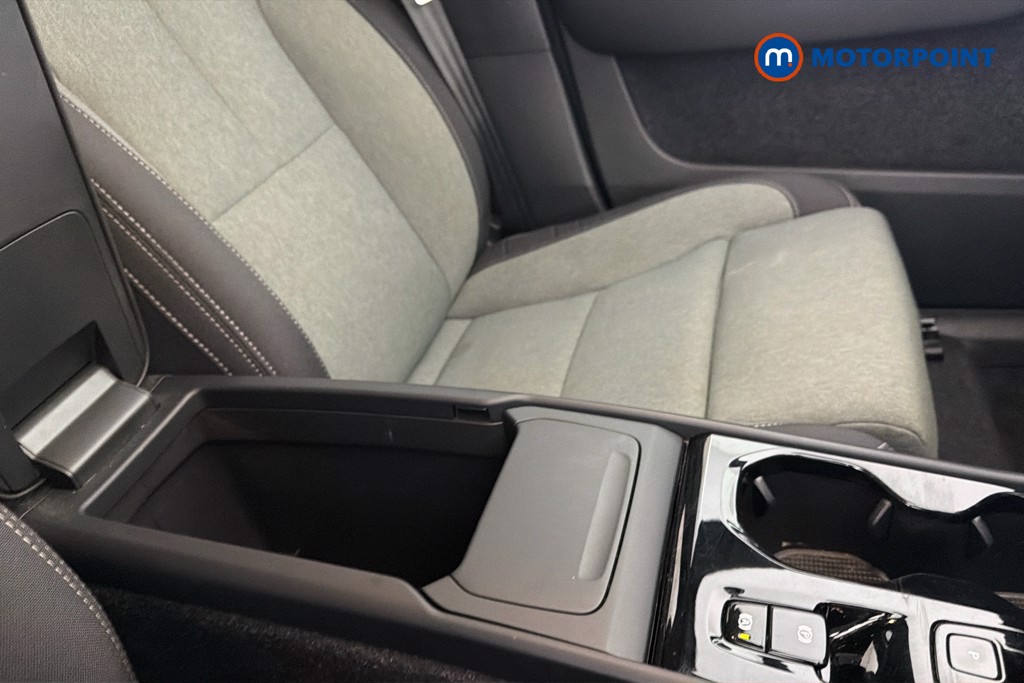 Volvo Xc40 Plus Automatic Petrol SUV - Stock Number (1664040) - 14th supplementary image
