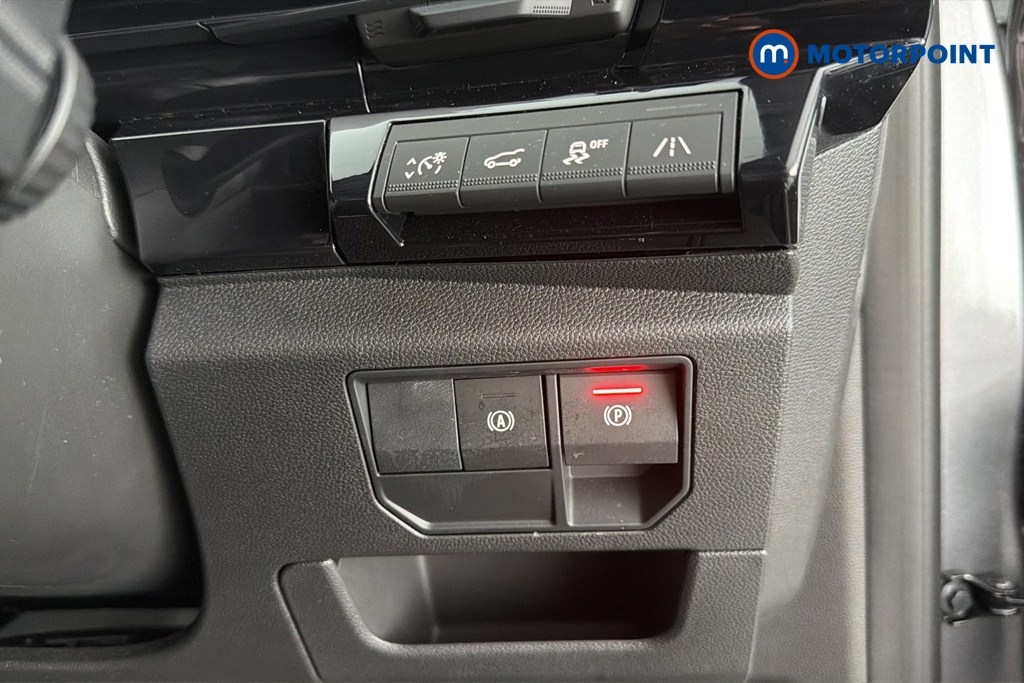 Renault Austral Techno Esprit Alpine Automatic Petrol-Electric Hybrid SUV - Stock Number (1664226) - 11th supplementary image