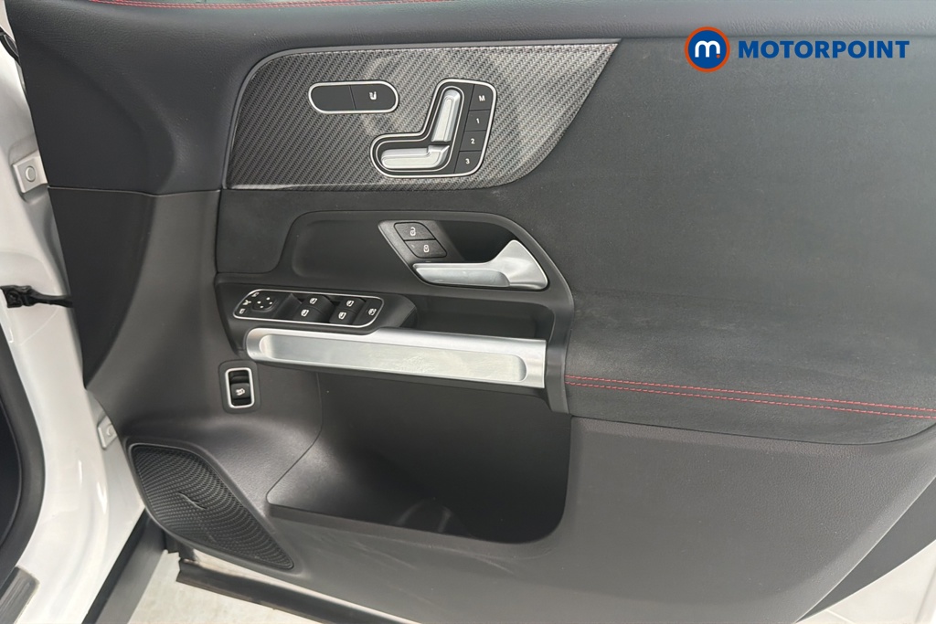 Mercedes-Benz GLB Amg Line Automatic Diesel SUV - Stock Number (1640539) - 18th supplementary image