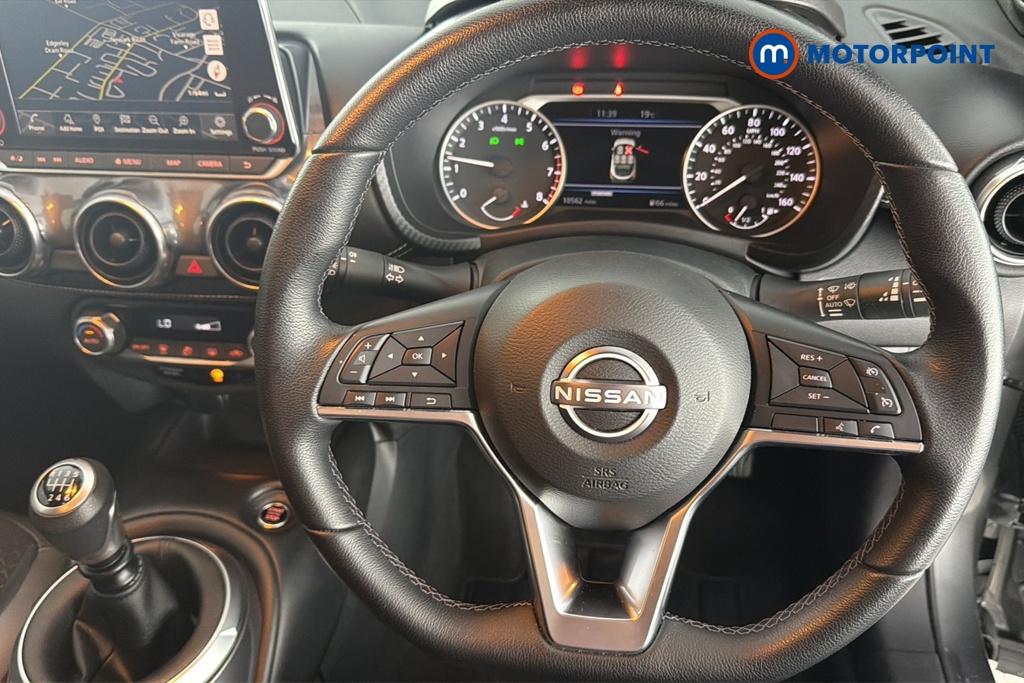 Nissan Juke N-Connecta Manual Petrol SUV - Stock Number (1655915) - 2nd supplementary image
