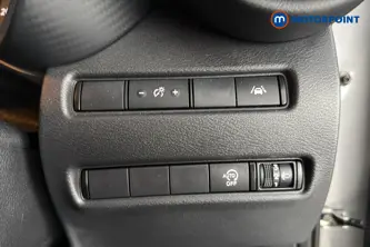Nissan Juke N-Connecta Manual Petrol SUV - Stock Number (1655915) - 11th supplementary image