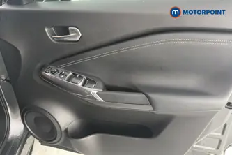 Nissan Juke N-Connecta Manual Petrol SUV - Stock Number (1655915) - 18th supplementary image