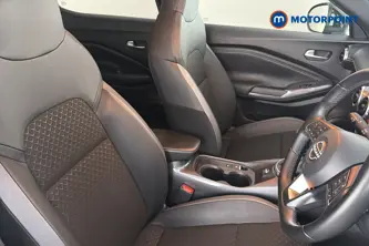 Nissan Juke N-Connecta Manual Petrol SUV - Stock Number (1655915) - 22nd supplementary image