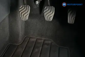 Nissan Juke N-Connecta Manual Petrol SUV - Stock Number (1655915) - 24th supplementary image