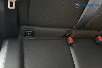 Nissan Juke N-Connecta Manual Petrol SUV - Stock Number (1655915) - 27th supplementary image