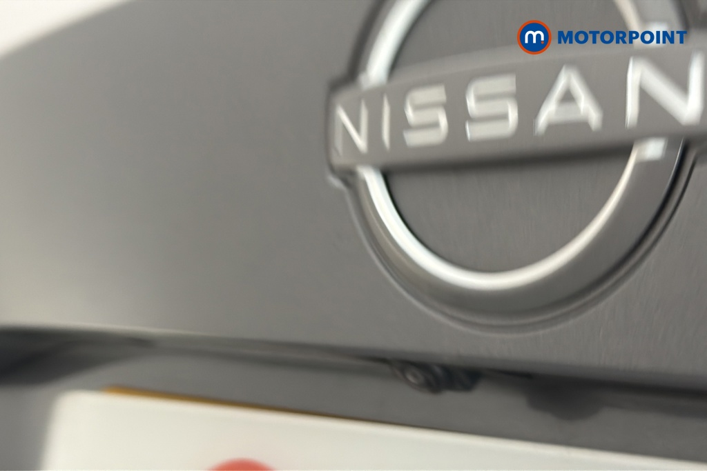 Nissan Juke N-Connecta Manual Petrol SUV - Stock Number (1655915) - 37th supplementary image