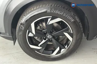 Nissan Juke N-Connecta Manual Petrol SUV - Stock Number (1655915) - 44th supplementary image