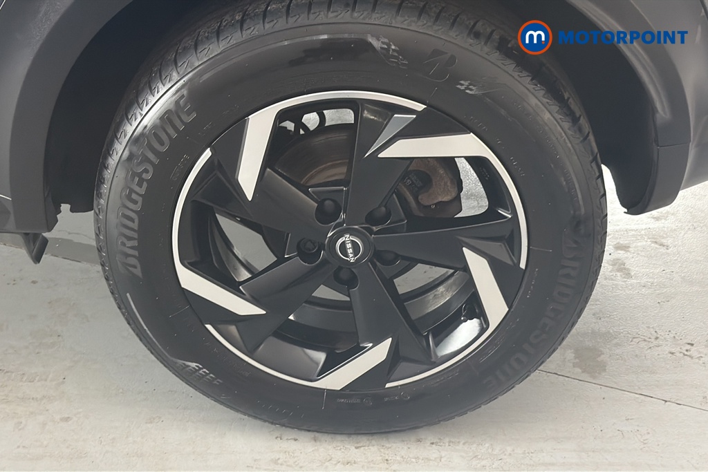 Nissan Juke N-Connecta Manual Petrol SUV - Stock Number (1655915) - 45th supplementary image