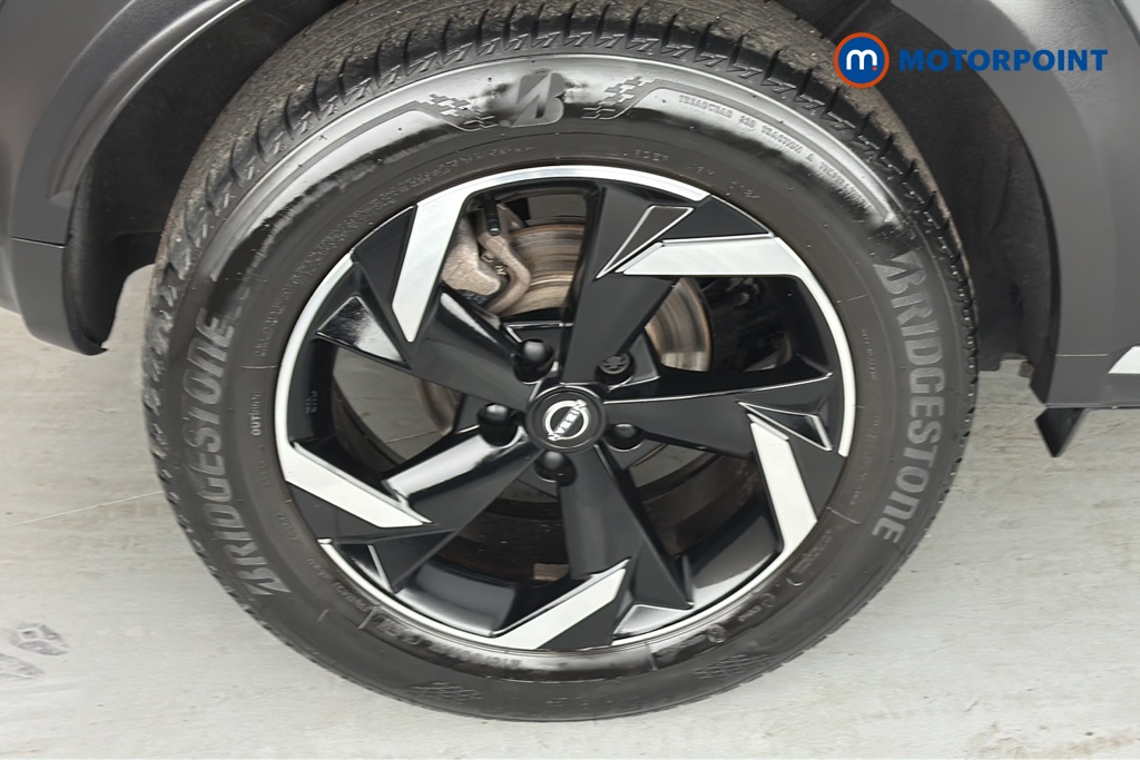 Nissan Juke N-Connecta Manual Petrol SUV - Stock Number (1655915) - 46th supplementary image