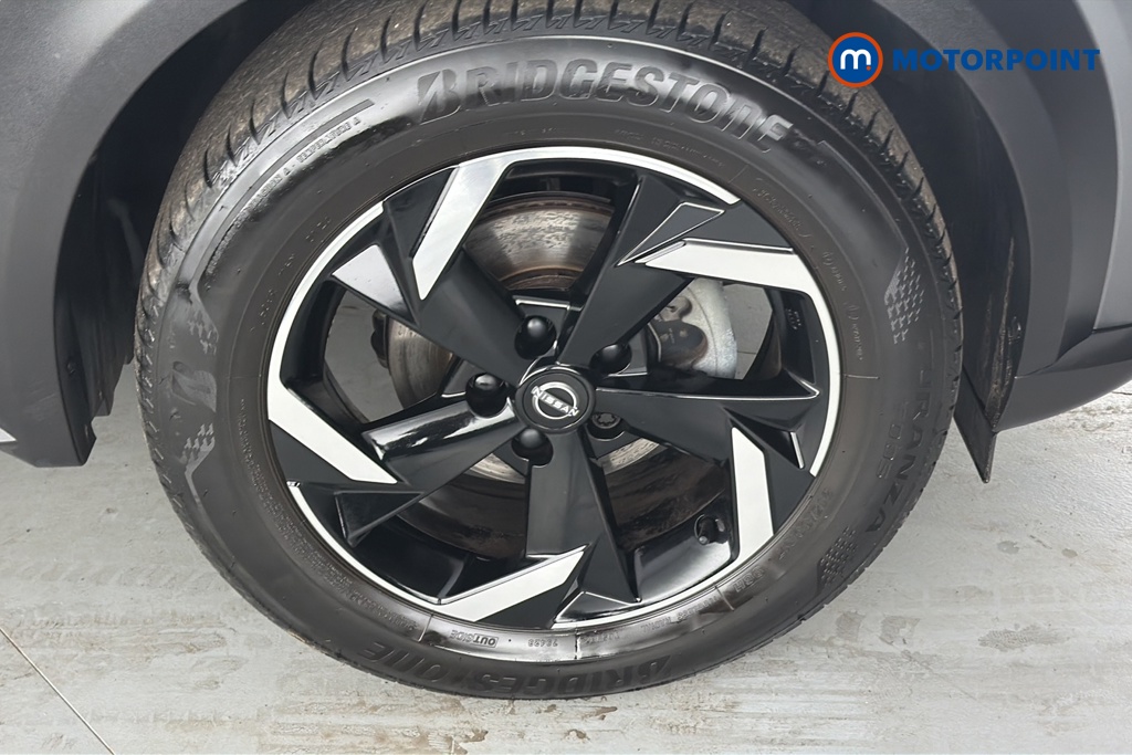 Nissan Juke N-Connecta Manual Petrol SUV - Stock Number (1655915) - 47th supplementary image