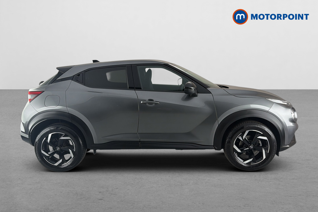 Nissan Juke N-Connecta Manual Petrol SUV - Stock Number (1655915) - Passenger side