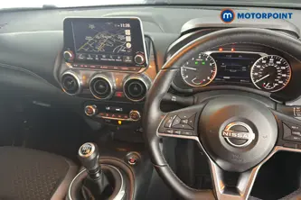 Nissan Juke N-Connecta Manual Petrol SUV - Stock Number (1655915) - 1st supplementary image