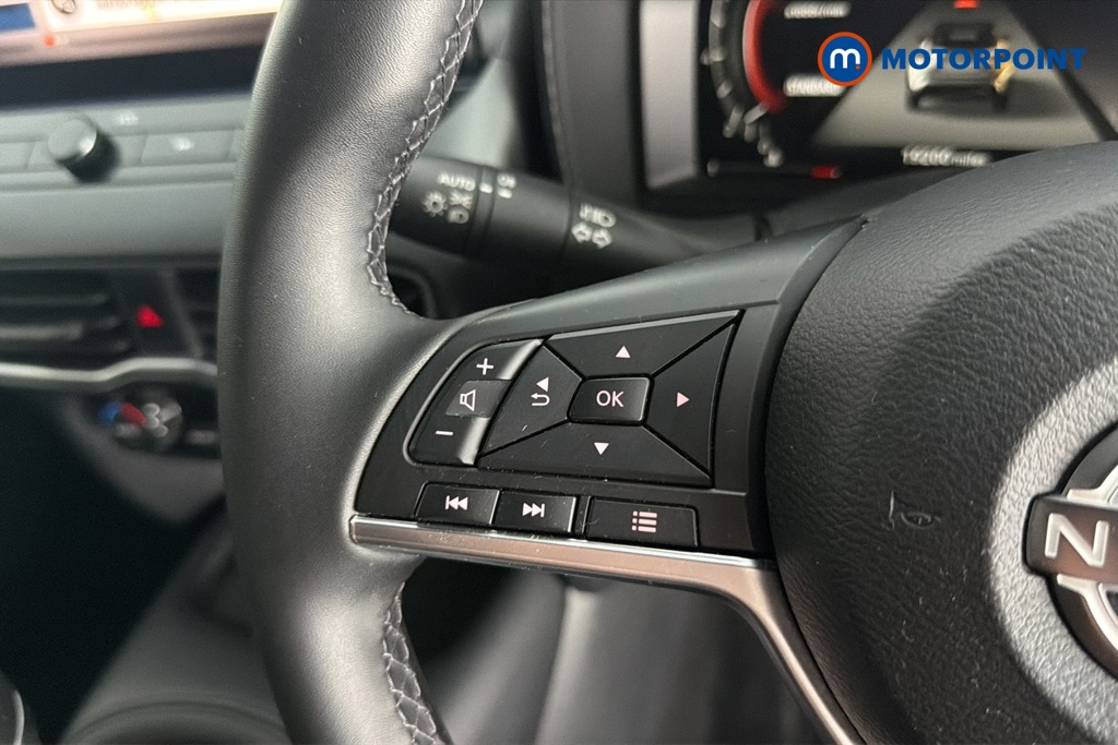 Nissan Juke N-Connecta Manual Petrol SUV - Stock Number (1659274) - 4th supplementary image