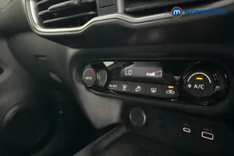 Nissan Juke N-Connecta Manual Petrol SUV - Stock Number (1659274) - 12th supplementary image