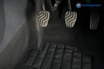 Nissan Juke N-Connecta Manual Petrol SUV - Stock Number (1659274) - 24th supplementary image