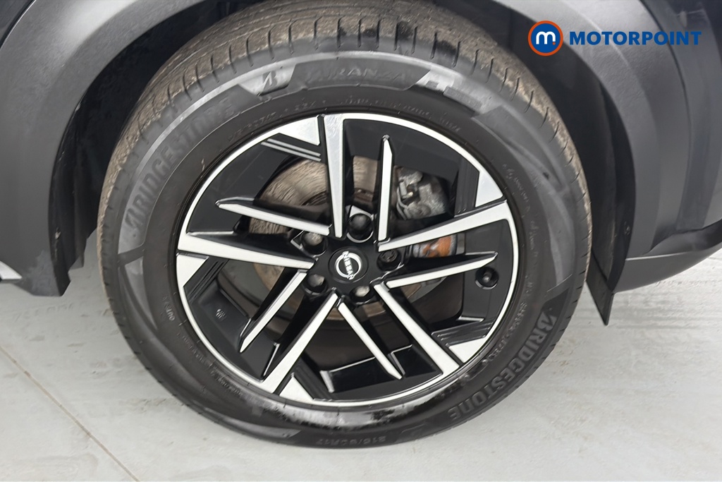 Nissan Juke N-Connecta Manual Petrol SUV - Stock Number (1659274) - 47th supplementary image