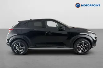 Nissan Juke N-Connecta Manual Petrol SUV - Stock Number (1659274) - Passenger side