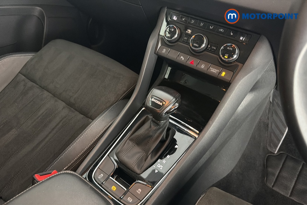 Skoda Karoq Se L Automatic Petrol SUV - Stock Number (1659283) - 15th supplementary image