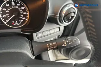 Nissan Juke N-Connecta Manual Petrol SUV - Stock Number (1659799) - 6th supplementary image