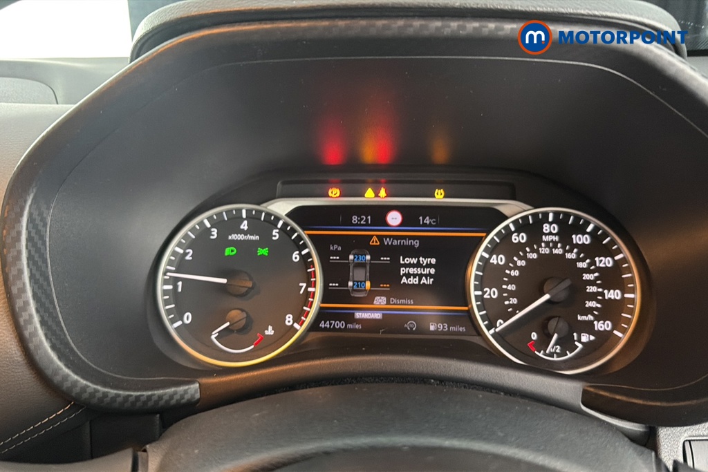 Nissan Juke N-Connecta Manual Petrol SUV - Stock Number (1659799) - 7th supplementary image