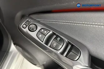Nissan Juke N-Connecta Manual Petrol SUV - Stock Number (1659799) - 19th supplementary image